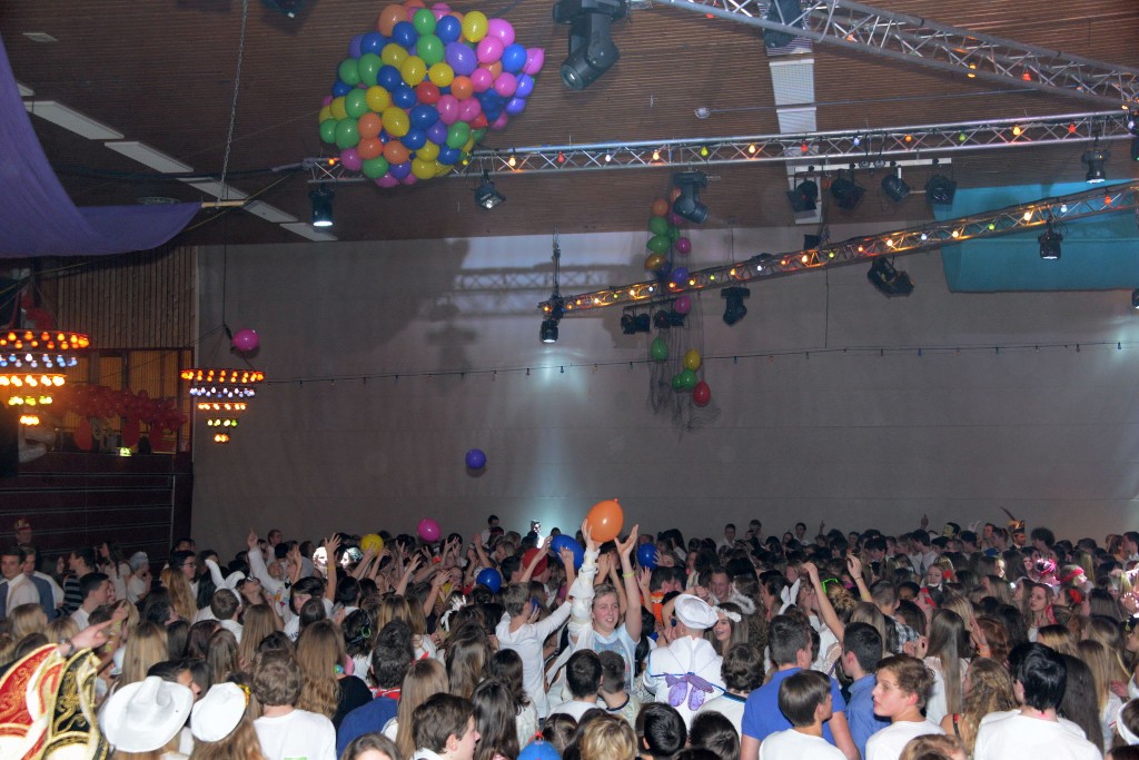 ../Images/Jeugddisco White Edition 195.jpg